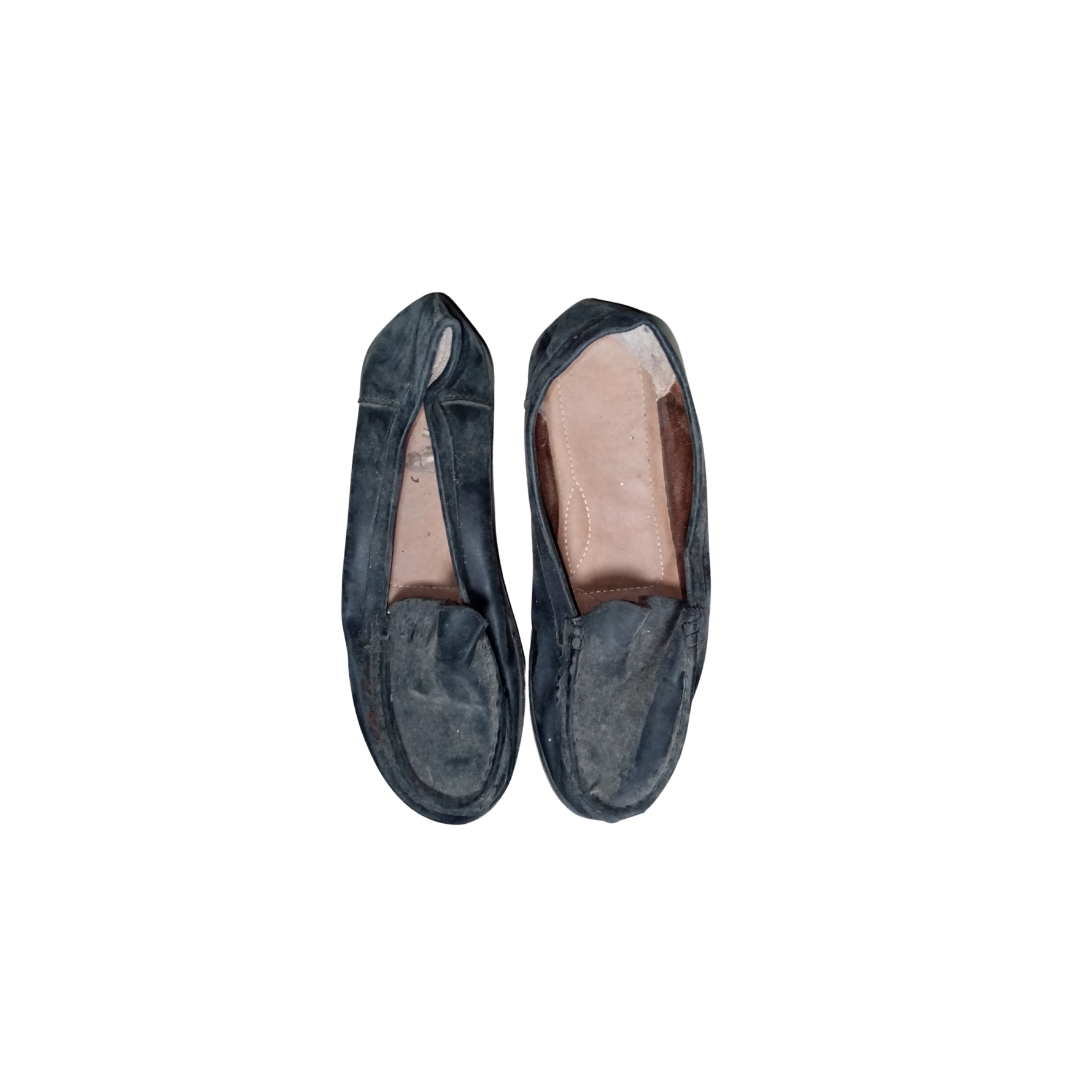 Medium Size Female Flat Shoe – Precious Rubies Foundation Store